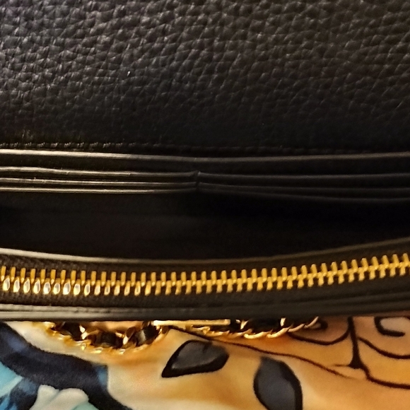 Tory Burch Britten Chain Wallet with Wristlet Pebbled Leather, Black GUC - Picture 7 of 10